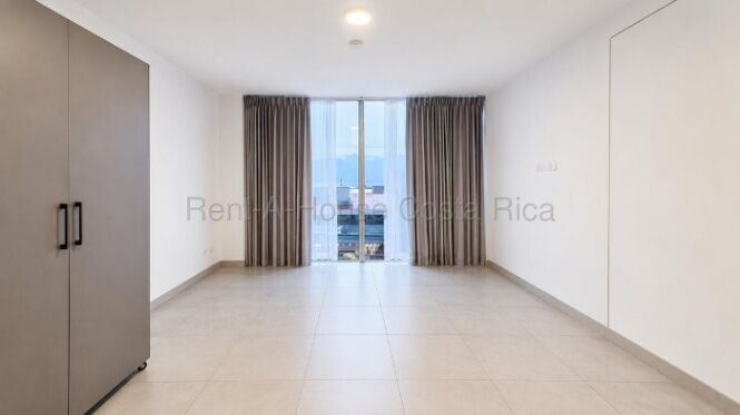 Venta de Apartamento en TORRE IFRESES-Granadilla de Curridabat. RAH 27-175 in Granadilla, Curridabat, San José — $108,000