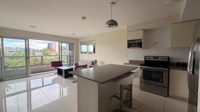 Se alquila Apartamento amueblado en la Uruca en Uruca, San José — $1,100 - Foto 2 de 17