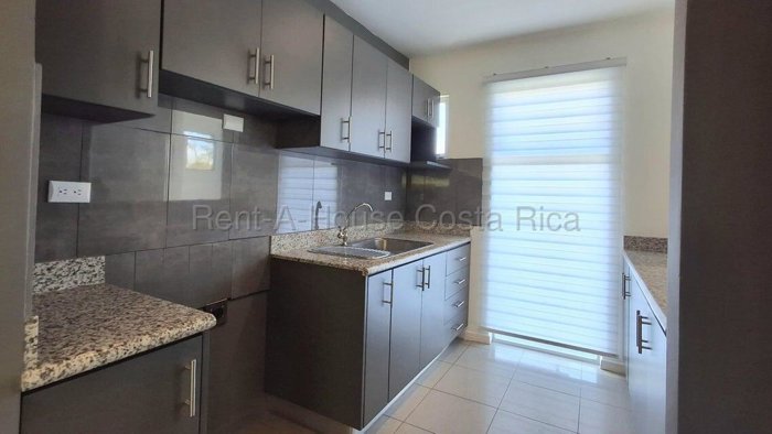 Alquiler de Apartamento en Curridabat-Granadilla. RAH 27-307 in Granadilla, Curridabat, San José — $1,300