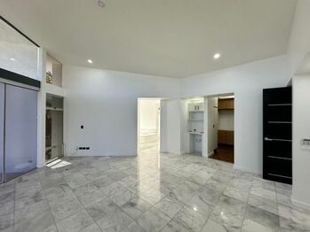 Alquiler de Casa Contemporánea en Piedades de Santa Ana. RAH 26-1102 en Piedades, Santa Ana, San José — $3,750 - Foto 5 de 19