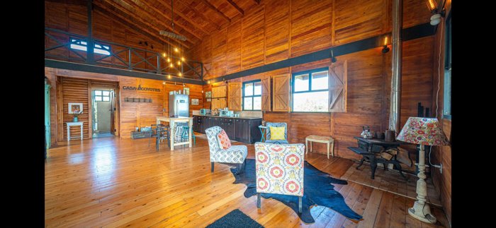 Casa Coyotes: Obra de Arte Sostenible y Retiro de Bosque Nuboso en Cartago en San Isidro, El Guarco, Cartago — $250,000 - Foto 2 de 30