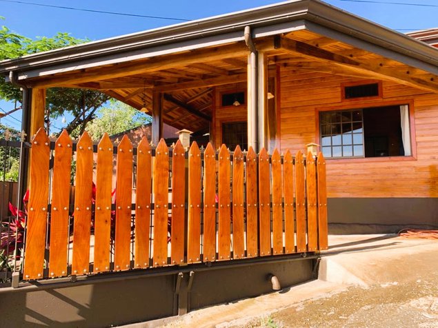 SE VENDE LOTE CON DOS HERMOSAS CASAS EN ATENAS, ALAJUELA in Atenas, Alajuela — $178,000