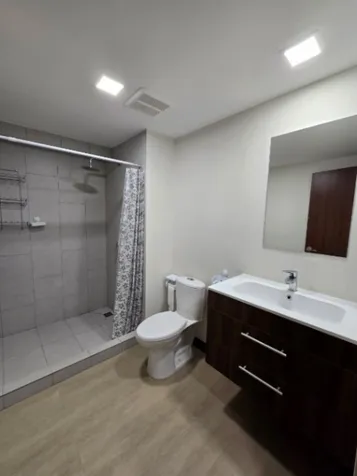Tu nuevo hogar en las alturas: apartamento amoblado en La Uruca-San José-por $1,250 en Uruca, San José — $1,250 - Foto 3 de 15
