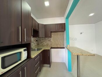 Venta de Apartamento en Tibás-Cinco Esquinas. RAH 26-1624 in Cinco Esquinas, Tibás, San José — 65 000 000 ₡ - Photo 4 of 12
