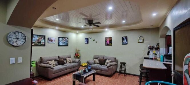 MLS-26-597 LS VENTA CASA CON APARTAMENTO DESAMPARADOS SAN JOSE CONTACTENOS AL # 86127562 en Desamparados, San José — ₡ 72 500 000