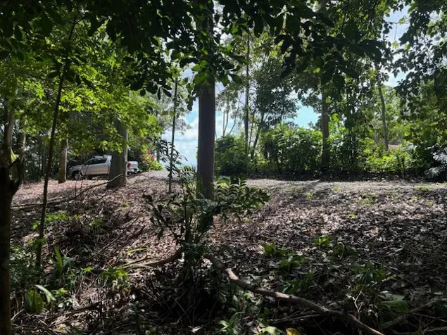 Uno de los últimos lotes ubicados en una comunidad privada . en Atenas, Alajuela — $110,000