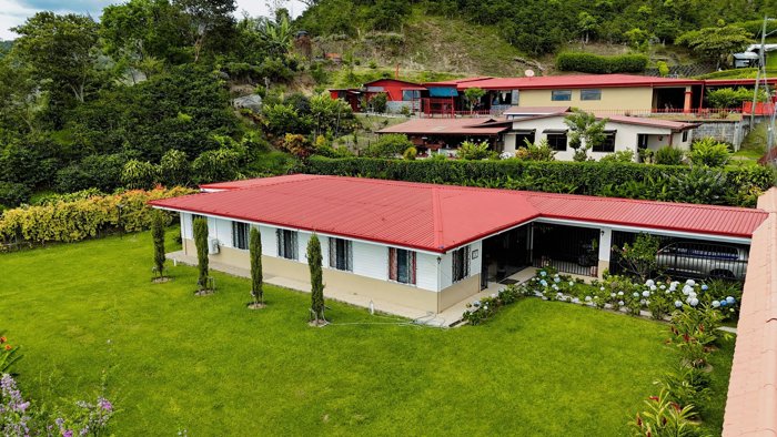 Venta de Casa Independiente en San Isidro de Atenas | 1 Planta en San Isidro, Atenas, Alajuela — $310,000 - Foto 3 de 21