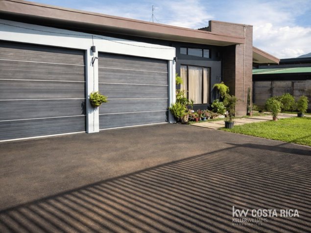 Exclusiva casa, Residencial vistas del bosque, San Carlos en Quesada, San Carlos, Alajuela — $360,000