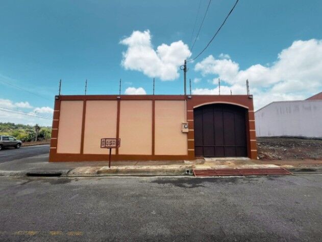 Venta de Casa en Paraíso de Cartago. RAH 25-1711 in Paraíso, Cartago — $157,000