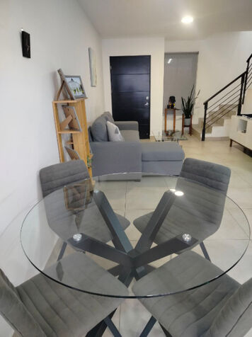 Casa en Venta en Curridabat, Condominio  in Curridabat, San José — $205,000