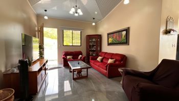 Casa de Campo en Venta en Miravalles, Pérez Zeledón | 3.500 m² con Vista a Los Crestones in San Isidro De El General, Pérez Zeledón, San José — $419,000 - Photo 4 of 30