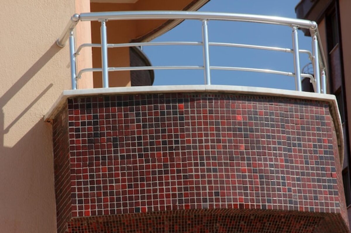 Key aspects to choose a balcony that adds value to your home.