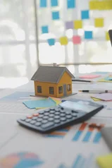 Aspectos financieros a considerar antes de comprar tu vivienda ideal · Finanzas y Planeación