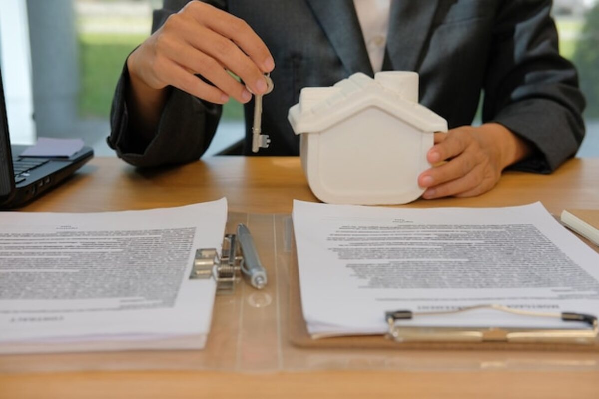 Key legal aspects to secure your real estate investment