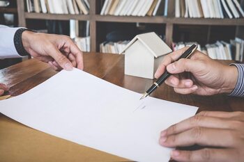 Legal aspects that prevent conflicts in property purchasing. · Legal Aspects