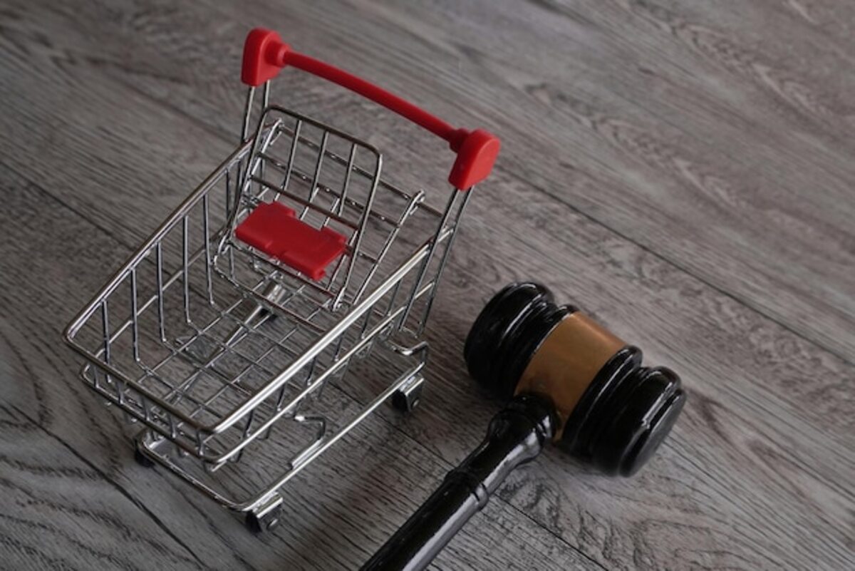 Abusive clauses in service contracts: essential legal protection