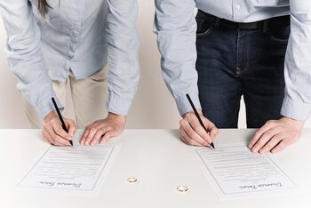 Essential clauses you must not ignore in contracts