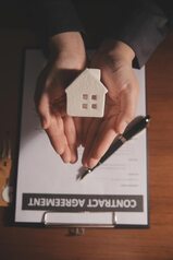 Keys to Validate Legal Transparency in Your Real Estate Purchase · Buying Process