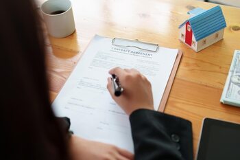 Keys to Verify the Authenticity of the Title of Property · Buying Process