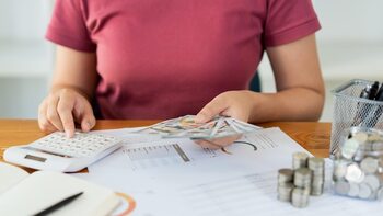 Cómo evitar sorpresas financieras al comprar tu nuevo hogar · Finanzas y Planeación