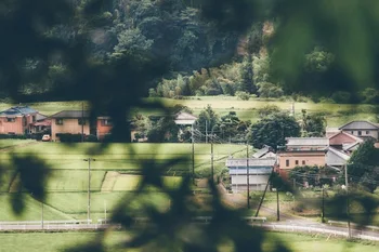 Considerations for choosing the location that boosts your real estate investment · Location and Value
