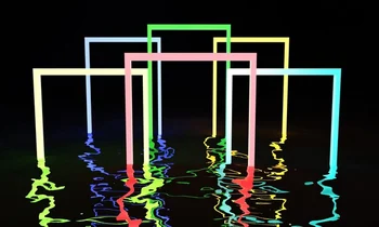 Dale vida a tus paredes con arte digital interactivo en casa · Hogar