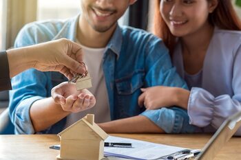 Effective strategies to protect your rental without surprises · Rental Guides