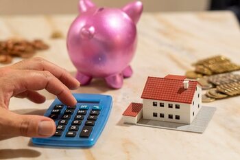 Estrategias para evaluar el costo total de tu nuevo hogar · Finanzas y Planeación