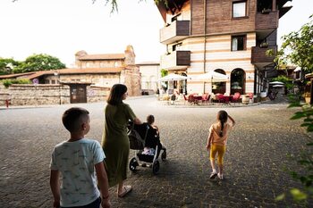 Guide to choosing the ideal neighborhood in your new life in Costa Rica · Home