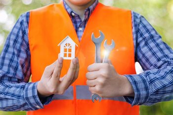 Essential maintenance to maximize the security of your new home · Home