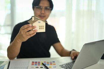 Make informed decisions by simulating your mortgage in Costa Rica. · Finance and Planning