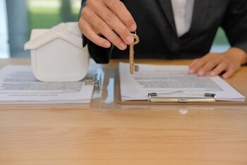 Legal Verification: Strategies for Buying with Total Confidence · Buying Process